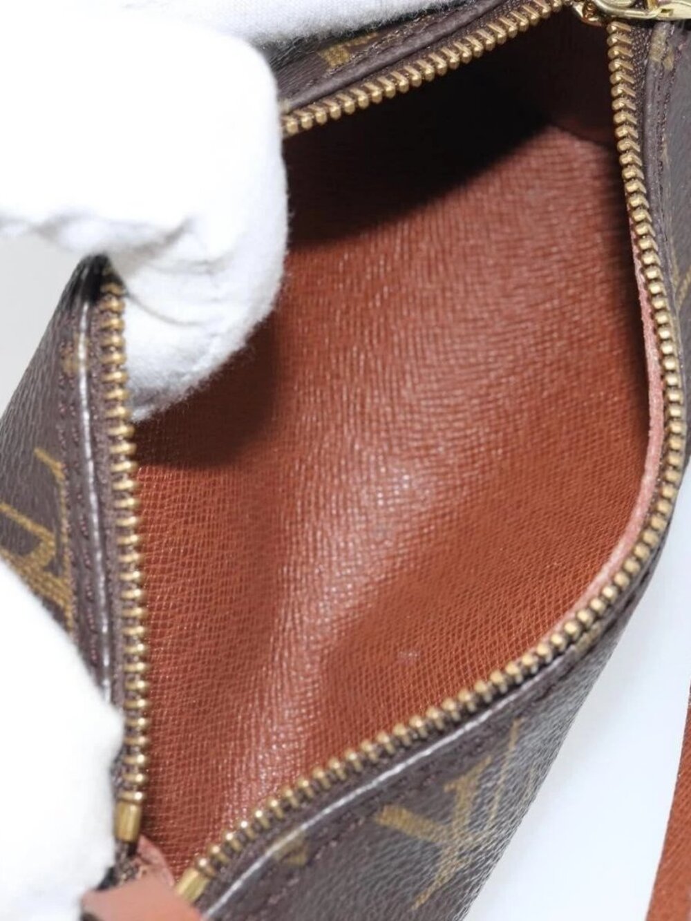 LOUIS VUITTON Monogram Papillon Pouch LV Auth 168953 - Picture 14 of 16